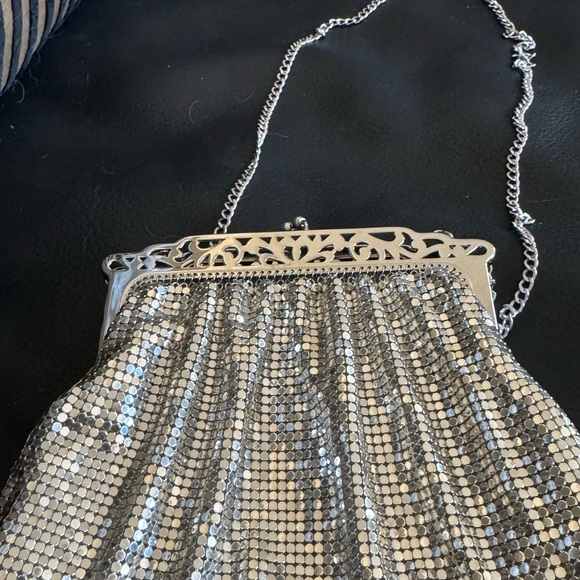 Whiting & Davis Vintage Evening Purse - Picture 2 of 9